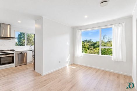 Photo of property in 38 Sunline Avenue, Massey, Auckland, 0614