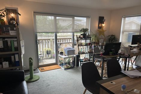 Photo of property in 9a Alan Avenue, Henderson, Auckland, 0610