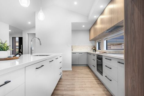 Photo of property in 46 Timara Crescent, Marshland, 8083