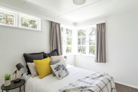 Photo of property in 33 Kopara Grove, Stokes Valley, Lower Hutt, 5019