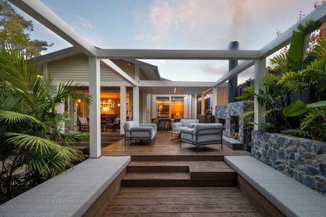 Photo of property in 96 Tasman Street, Nelson, 7010