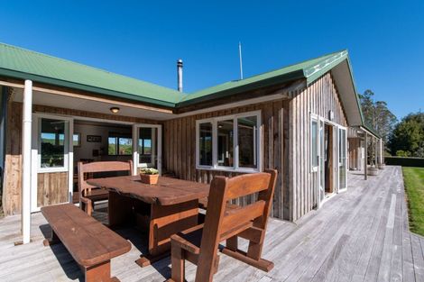 Photo of property in 99 Kapukapu Road, Hamurana, Rotorua, 3096