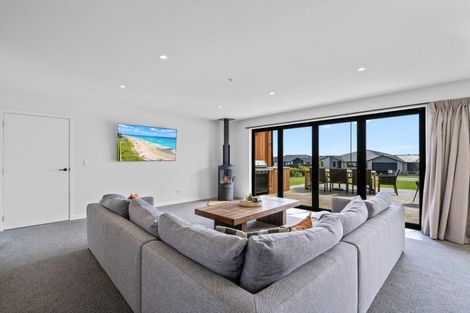 Photo of property in 16 Chatham Rise, Seaward Bush, Invercargill, 9812