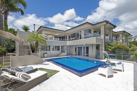 Photo of property in 5 Te Akau Crescent, Bucklands Beach, Auckland, 2012