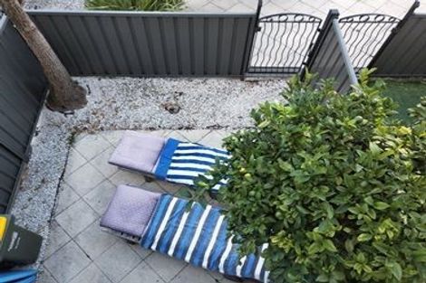 Photo of property in 9/3 Riverside Road, Orewa, 0931