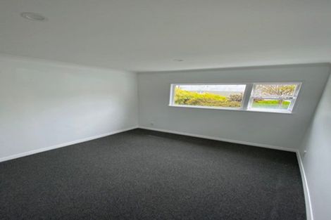 Photo of property in 1/17 The Parade, Island Bay, Wellington, 6023