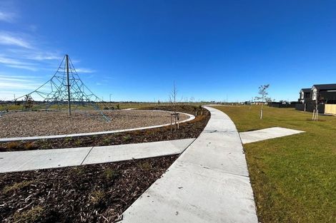 Photo of property in 31 Bill Miller Drive, Papamoa, 3118