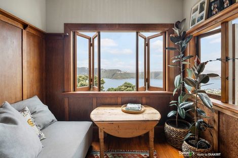 Photo of property in 152 Grafton Road, Roseneath, Wellington, 6011