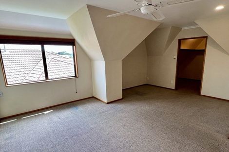 Photo of property in 3 Pahiatua Street, Hokowhitu, Palmerston North, 4410