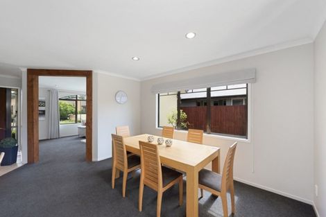 Photo of property in 53 Saint James Drive, Huntington, Hamilton, 3210