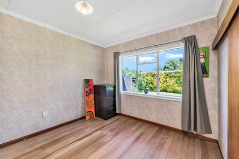 Photo of property in 12 Gift Street, Coalgate, 7673