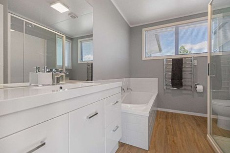 Photo of property in 499 Grahams Beach Road, Manukau Heads, Waiuku, 2684