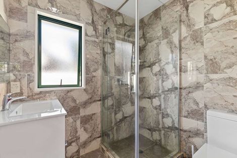 Photo of property in 49d Redoubt Road, Goodwood Heights, Auckland, 2105