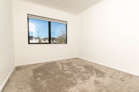Photo of property in 5/7 Glen Road, Ranui, Auckland, 0612