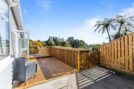 Photo of property in 44 Victoria Road, New Plymouth, 4310