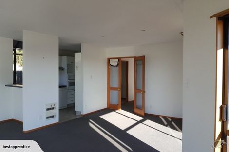 Photo of property in 1/2 Valley View, Mount Pleasant, Christchurch, 8081