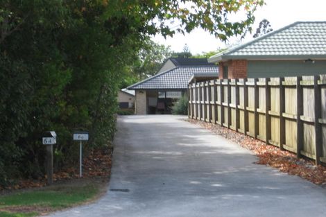 Photo of property in 6c Vardon Road, Green Bay, Auckland, 0604