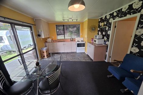 Photo of property in 90 Salcombe Street, Kaitangata, 9210