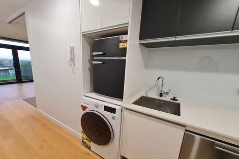 Photo of property in Frank Sargeson Apts, 106/80 Anzac Street, Takapuna, Auckland, 0622