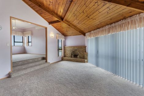 Photo of property in 94 Onetaunga Road, Chatswood, Auckland, 0626