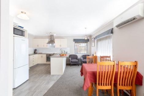 Photo of property in 319a Shakespeare Street, Leamington, Cambridge, 3432