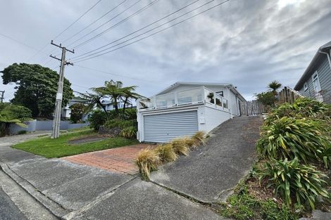 Photo of property in 17 Haunui Road, Pukerua Bay, 5026