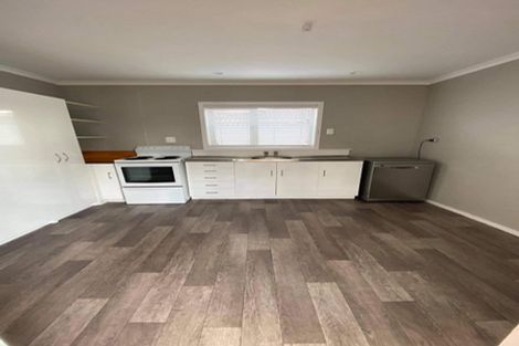 Photo of property in 224 Shakespeare Street, Leamington, Cambridge, 3432