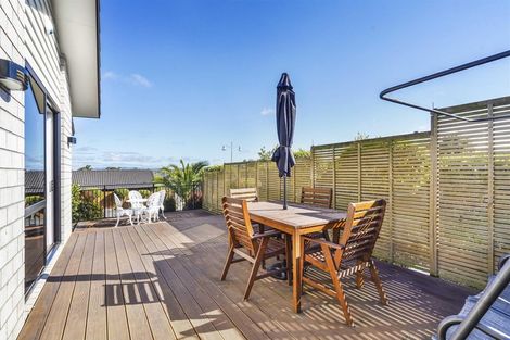 Photo of property in 1 Moonlight Drive, Rototuna North, Hamilton, 3210