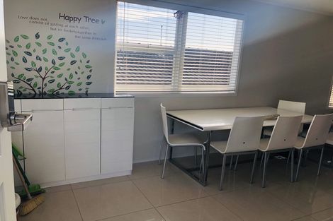 Photo of property in 11 Velma Road, Hillcrest, Auckland, 0627