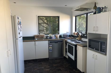 Photo of property in 17a Wynyard Crescent, Fernhill, Queenstown, 9300
