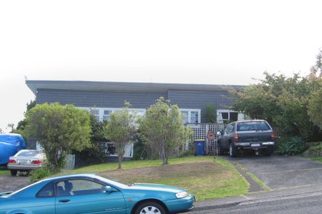 Photo of property in 30 Seaview Road, Castor Bay, Auckland, 0620
