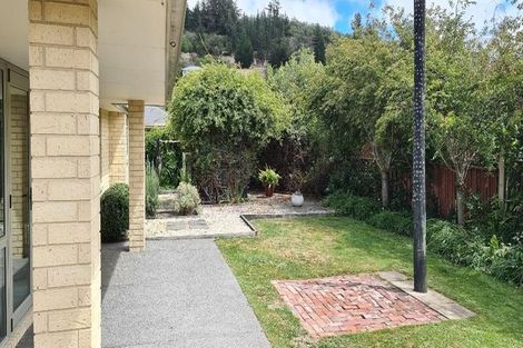 Photo of property in 9 Hamlet Lane, Heathcote Valley, Christchurch, 8022