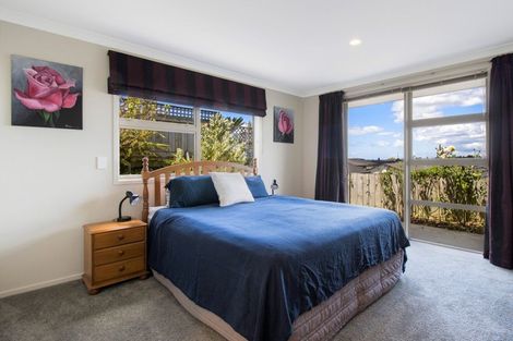 Photo of property in 16 Vantage Place, Omokoroa, 3114