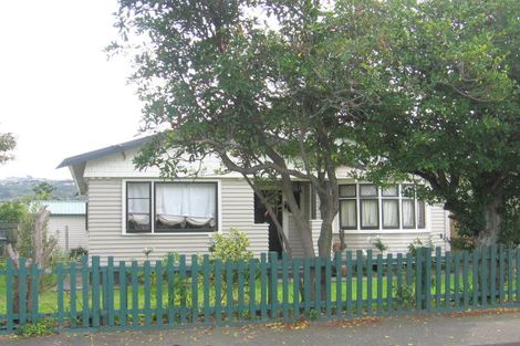 Photo of property in 35 Tama Street, Alicetown, Lower Hutt, 5010