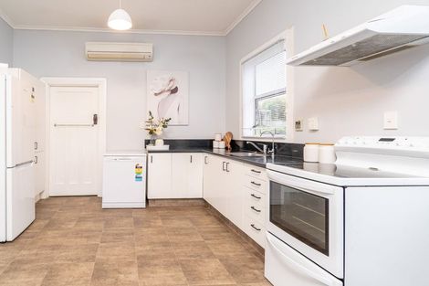 Photo of property in 32 Bernard Street, Kenmure, Dunedin, 9011