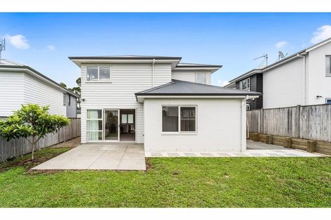 Photo of property in 29 Mettam Drive, Swanson, Auckland, 0614
