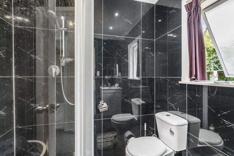 Photo of property in 1/36 Halver Road, Hillpark, Auckland, 2102