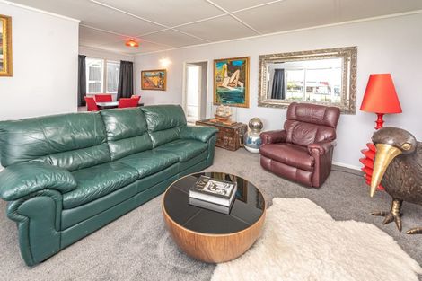 Photo of property in 12 Russell Street, Whanganui, 4500