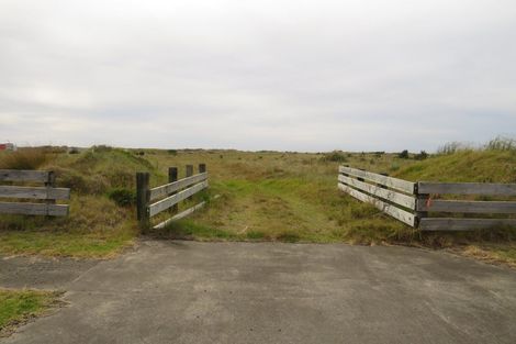 Photo of property in 22 Pukenui Drive, Mahia, 4198