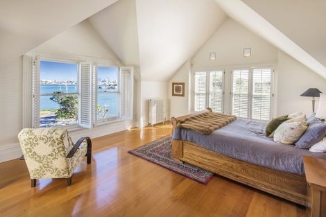 Photo of property in 12 Jubilee Avenue, Devonport, Auckland, 0624