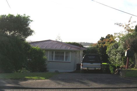 Photo of property in 74 Sylvan Crescent, Te Atatu South, Auckland, 0610