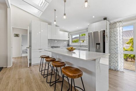 Photo of property in 17 Rheingold Place, Huapai, Kumeu, 0810