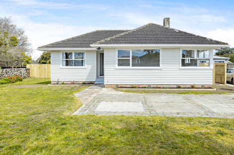 Photo of property in 73 Raglan Street, Mangere East, Auckland, 2024