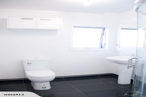 Photo of property in 11 Nea Place, Hillcrest, Auckland, 0627