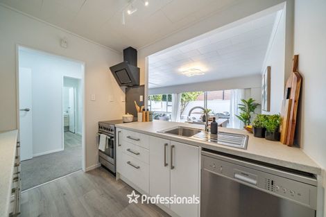 Photo of property in 8b Wai-iti Crescent, Woburn, Lower Hutt, 5010