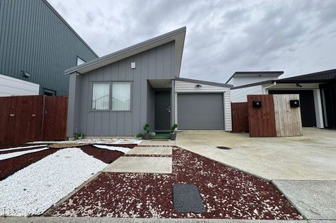 Photo of property in 26 John Gray Street, Papakura, 2110