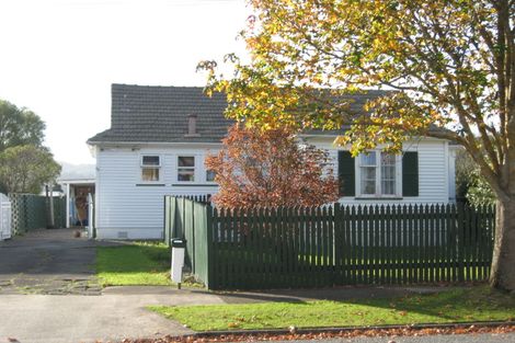 Photo of property in 63 Shearer Crescent, Naenae, Lower Hutt, 5011