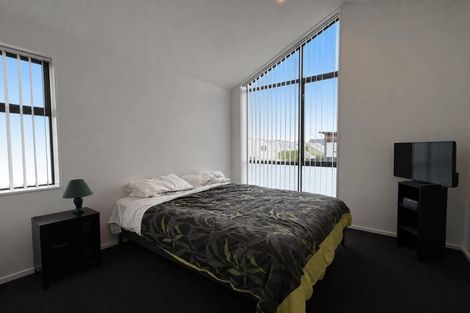 Photo of property in 6/129 Sherborne Street, St Albans, Christchurch, 8014