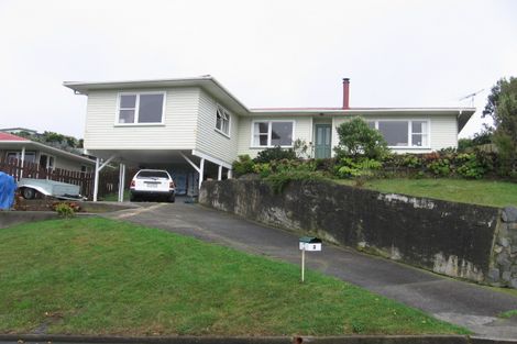 Photo of property in 6 Archbold Street, Newlands, Wellington, 6037