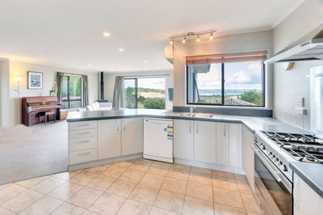 Photo of property in 118 West Road, Kaukapakapa, 0873